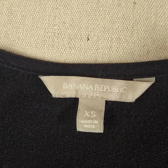 Vintage Banana Republic Women's Black Cross Zip Sweater XS | Retro Style Cozy - Picture 3 of 11